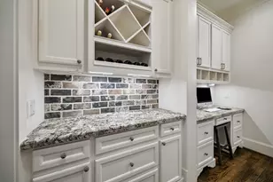 543 W 22nd St, Houston, TX 77008 - Photo 6