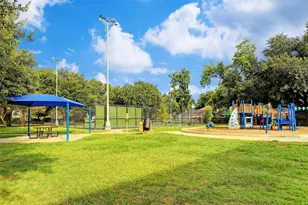 543 W 22nd St, Houston, TX 77008 - Photo 44
