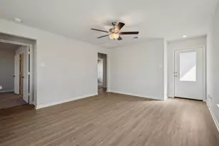 713 Jasmine Rdg Ln, Waller, TX 77484 - Photo 2