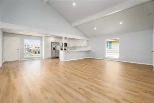 901 Bonita St, Bayou Vista, TX 77563 - Photo 10
