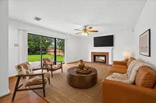 15251 Kelbrook Dr, Houston, TX 77062 - Photo 4