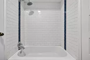 10935 Piping Rock Ln, Houston, TX 77042 - Photo 32