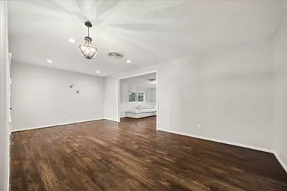 2214 Saxon Drive, Houston, TX 77018 - Photo 4