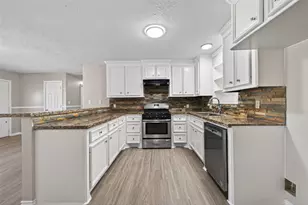 210 N Shirley Ln, Willis, TX 77378 - Photo 14