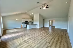 4407 Karam Lndg, Dickinson, TX 77539 - Photo 8