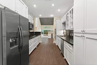 148 Sugarberry Circle, Houston, TX 77024 - Photo 6