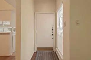 2100 Tanglewilde St, Houston, TX 77063 - Photo 8