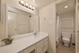 2100 Tanglewilde St, Houston, TX 77063 - Photo 22