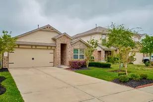 12629 Pirate Bend Dr, Texas City, TX 77568 - Photo 1