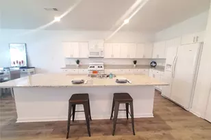 11218 Beverley Pk St, Sugar Land, TX 77498 - Photo 6