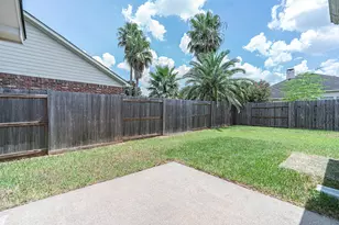 2111 Sailwind Dr, Pearland, TX 77584 - Photo 24