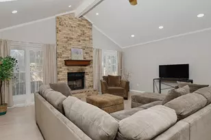 99 N Deerfoot Cir, The Woodlands, TX 77380 - Photo 8
