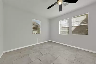 106 Hanover Street, Houston, TX 77012 - Photo 16
