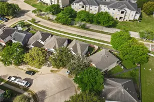 8302 Beech Park Dr, Houston, TX 77083 - Photo 16
