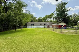 102 Western Way, Angleton, TX 77515 - Photo 36