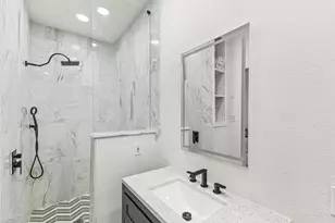 6833 Stonehaven Way, Houston, TX 77085 - Photo 14