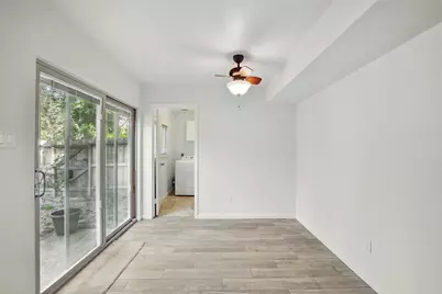 19 Still Glen Court, The Woodlands, TX 77381 - Photo 12