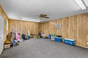 483 Riverside Dr, Palacios, TX 77465 - Photo 20