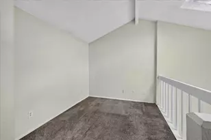 11881 Bob White Dr, Houston, TX 77035 - Photo 16
