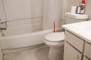 11881 Bob White Dr, Houston, TX 77035 - Photo 6