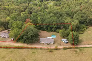 2193 W Cr 3209, Mount Enterprise, TX 75681 - Photo 2
