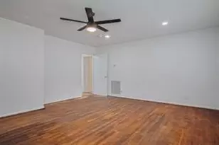 1029 Dolly Wright St, Houston, TX 77088 - Photo 4