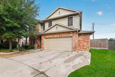 7122 Freesia Court, Baytown, TX 77521 - Photo 2