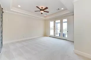 2048 W Main St, Houston, TX 77098 - Photo 32