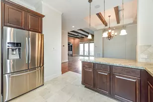 2048 W Main St, Houston, TX 77098 - Photo 10