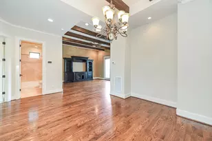 2048 W Main St, Houston, TX 77098 - Photo 20