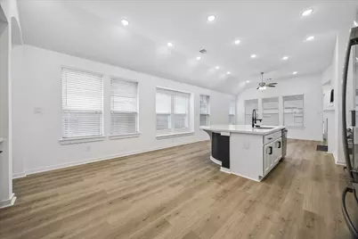 15823 Bird Of Paradise Drive, Conroe, TX 77302 - Photo 8