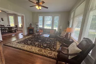 824 S Masonic St, Bellville, TX 77418 - Photo 6