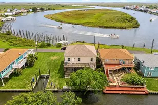 167 Garth St, Freeport, TX 77541 - Photo 2