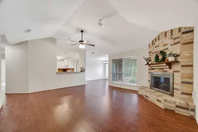 1906 Westbriar Court, Deer Park, TX 77536 - Photo 8