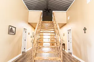 487 Co Rd 301, Shiner, TX 77984 - Photo 24