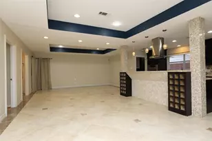 9418 Meadowbriar Ln, Houston, TX 77063 - Photo 8