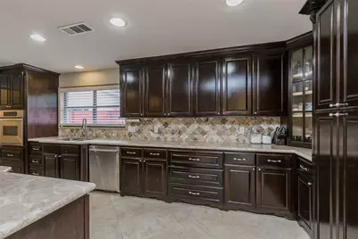 9418 Meadowbriar Lane, Houston, TX 77063 - Photo 4