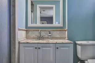9418 Meadowbriar Ln, Houston, TX 77063 - Photo 12