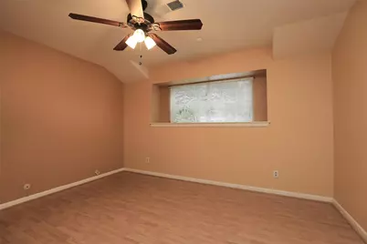 9418 Meadowbriar Lane, Houston, TX 77063 - Photo 18