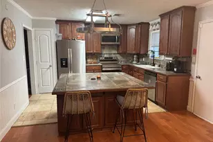 517 Temple St, Woodville, TX 75979 - Photo 4