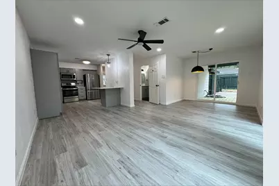 1004 E Red Cedar Circle, The Woodlands, TX 77380 - Photo 14