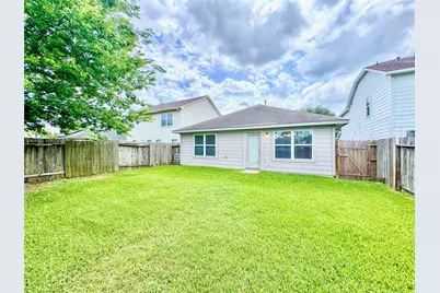 13327 Belvedere Park Court, Houston, TX 77047 - Photo 28