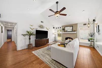 10723 Wickersham Lane, Houston, TX 77042 - Photo 8