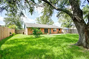 609 Mary Ann Dr, Friendswood, TX 77546 - Photo 28