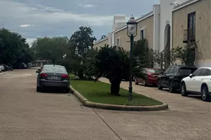 2744 Briarhurst Dr, Houston, TX 77057 - Photo 24