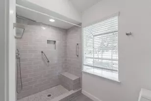 9809 Richmond Ave., Houston, TX 77042 - Photo 20