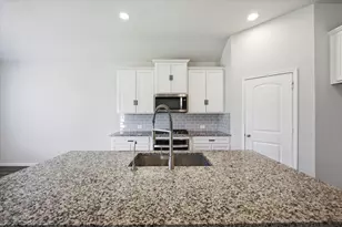 31122 Gullwing Manor Dr, Tomball, TX 77375 - Photo 10