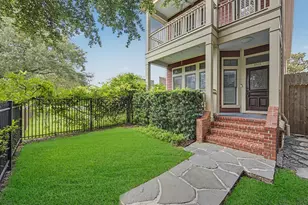 1511 Harvard St, Houston, TX 77008 - Photo 2