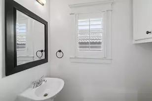 1511 Harvard St, Houston, TX 77008 - Photo 12