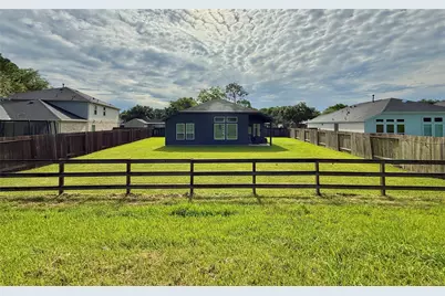 307 Twin Lakes Blvd West, West Columbia, TX 77486 - Photo 40